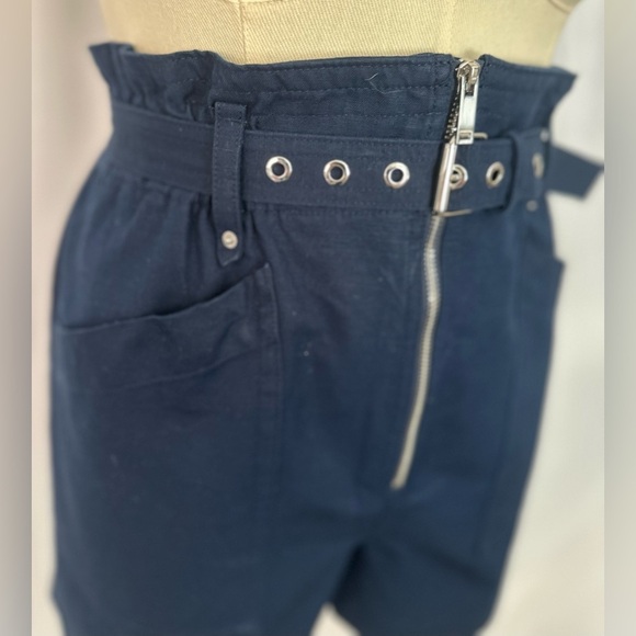 Banana Republic Paperbag Shorts (786) - Picture 9 of 14